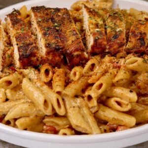 CHICKEN CAROSA PASTA