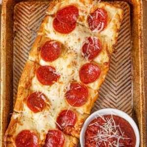 Garlic Bread with Cheese and Pepperoni